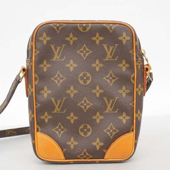 LOUIS VUITTON Brown Monogram Shoulder Bag - Picture 15 of 15